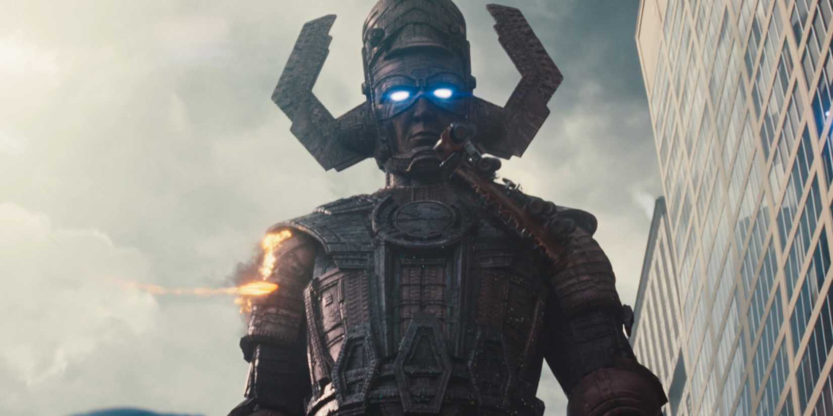 Galactus sendo atingido por fogo e um caminhão em O Quarteto Fantástico: Primeiros Passos