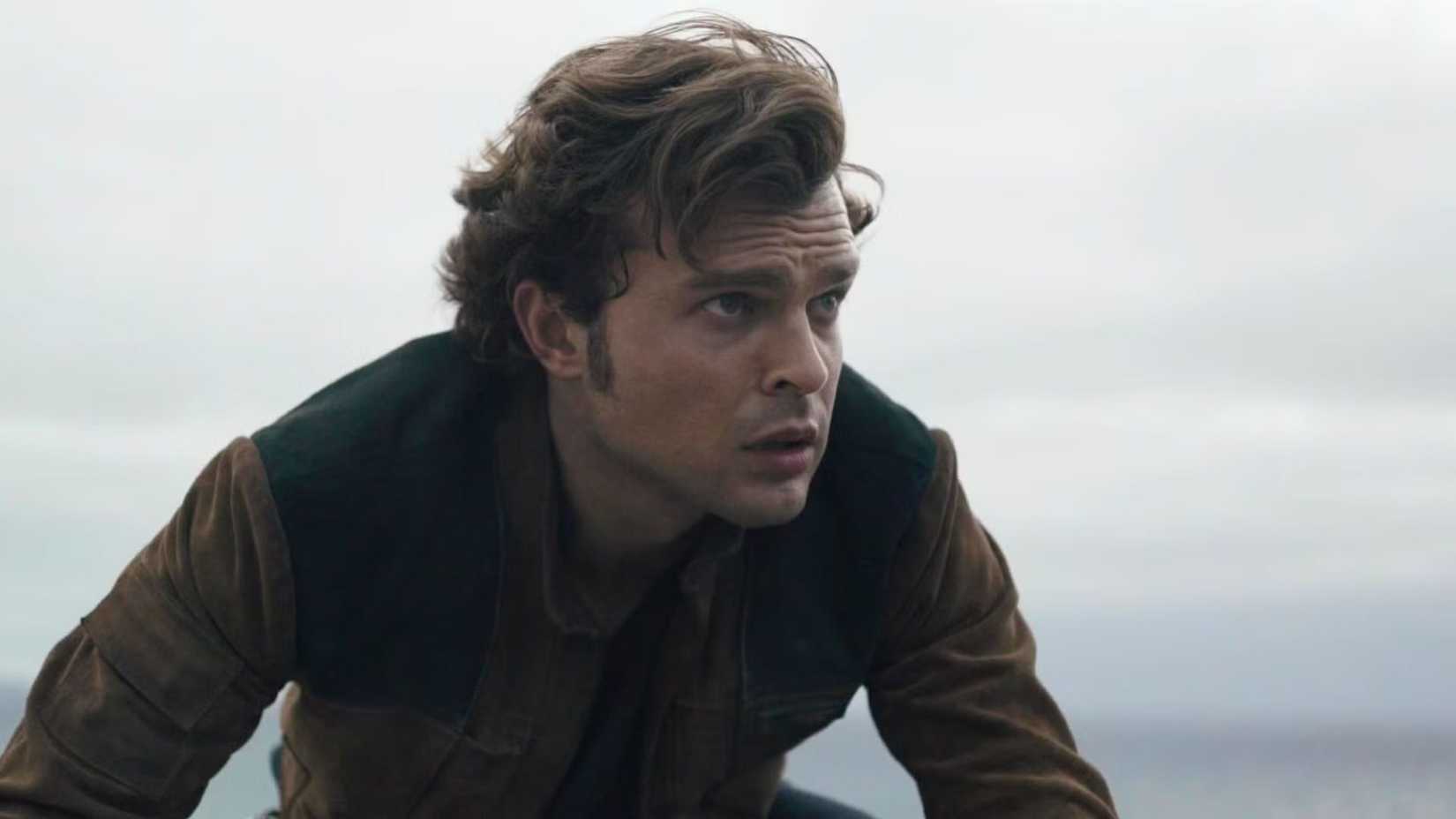 Alden Ehrenreich looking worried in Solo A Star Wars Story