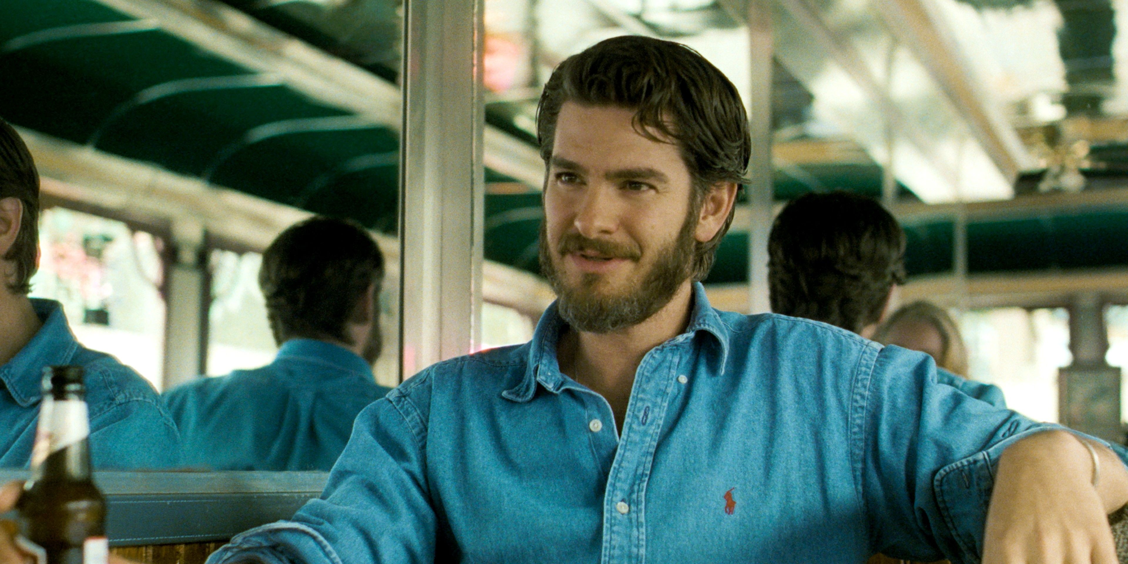 Andrew Garfield is having lunch with Julia Roberts in After the Hunt