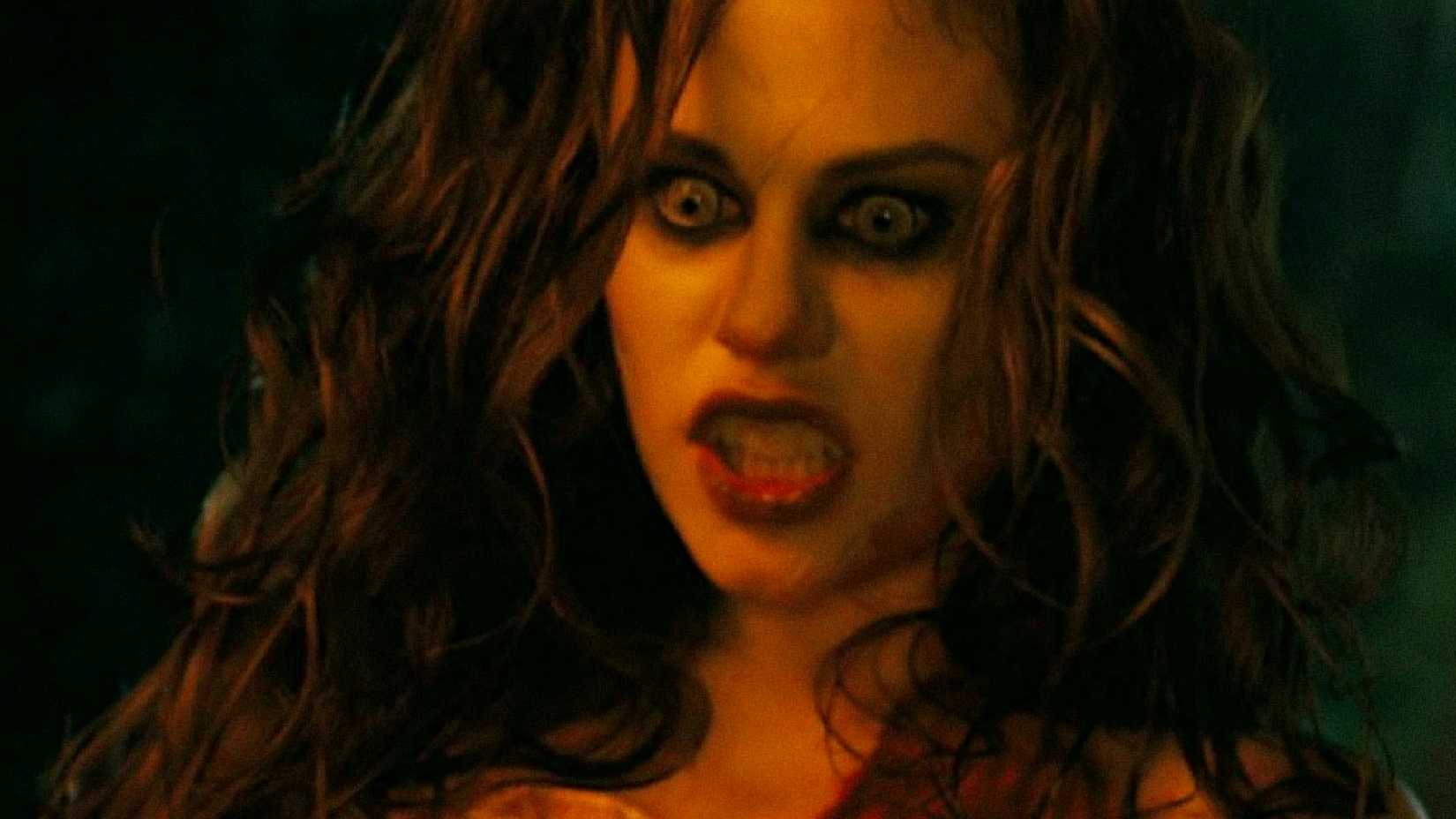 Anna Paquin se transforma em monstro em Trick 'R Treat (2009)