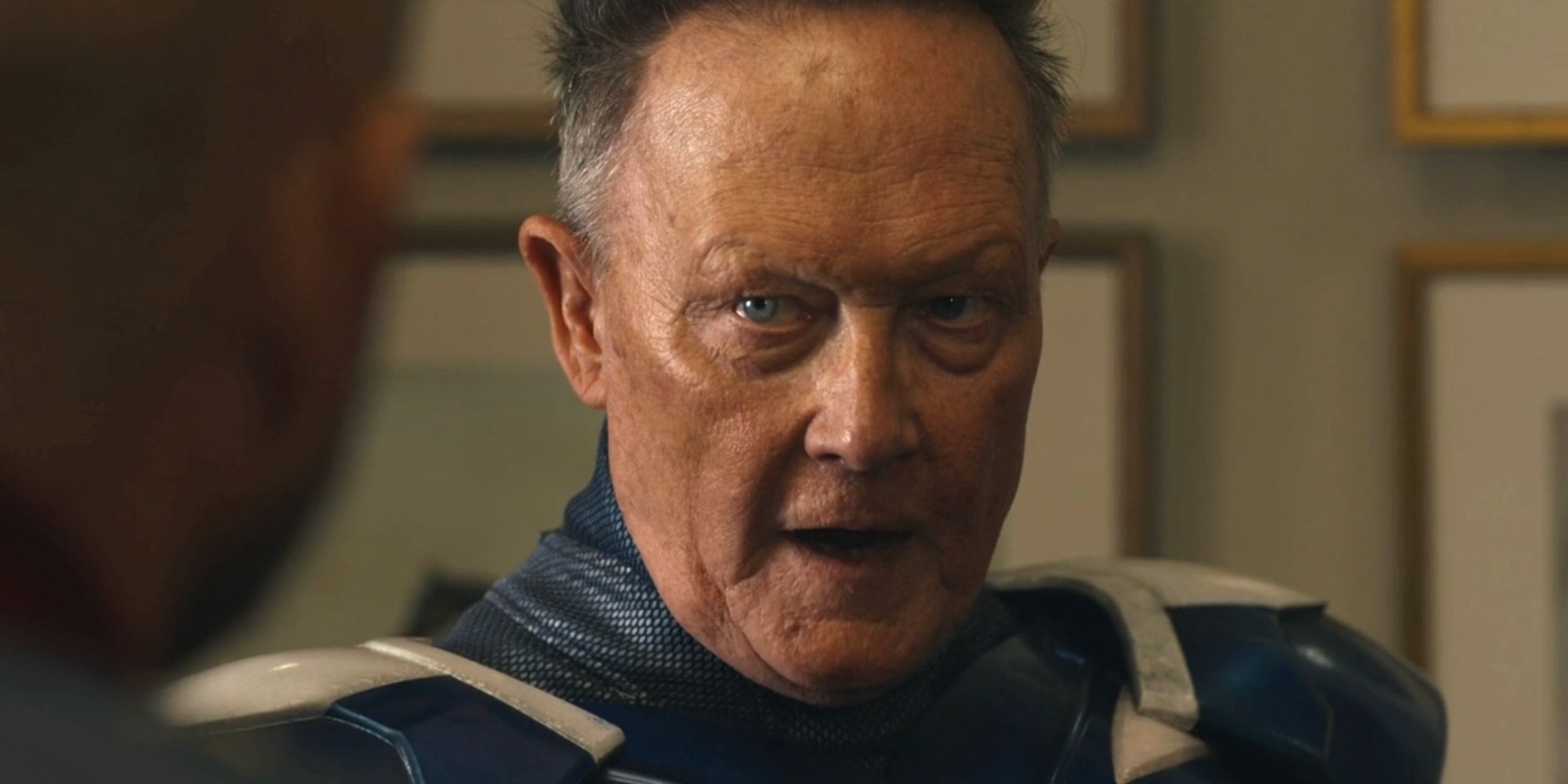 Robert Patrick como Auggie Smith em Peacemaker temporada 2