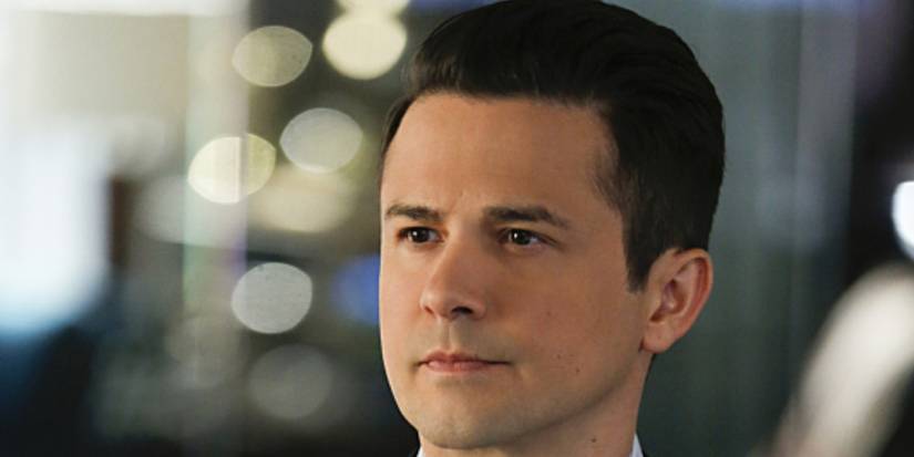 Benny (Freddy Rodriguez) on Bull
