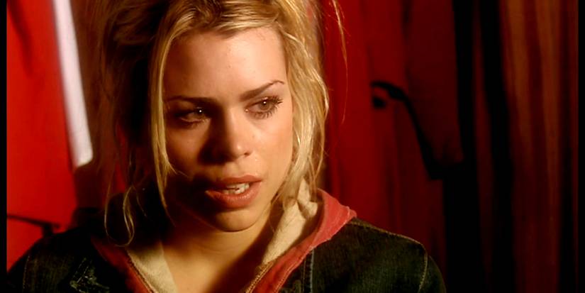 Billie Piper como Rose chorando em Doctor Who