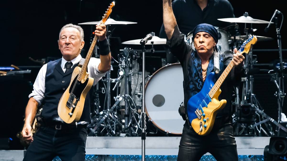 Bruce Springsteen and Steven Van Zandt performing at San Siro Stadium.