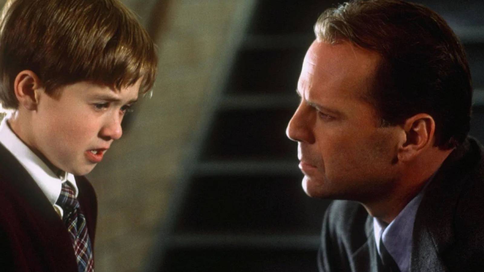 Top 12 Shocking Horror Movie Twists That Changed Everything