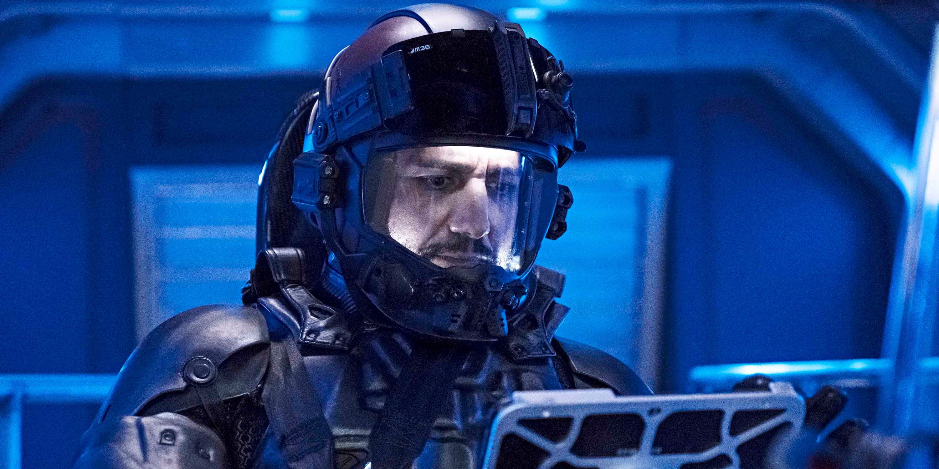 Cas Anvar as Alex Kamal in The Expanse