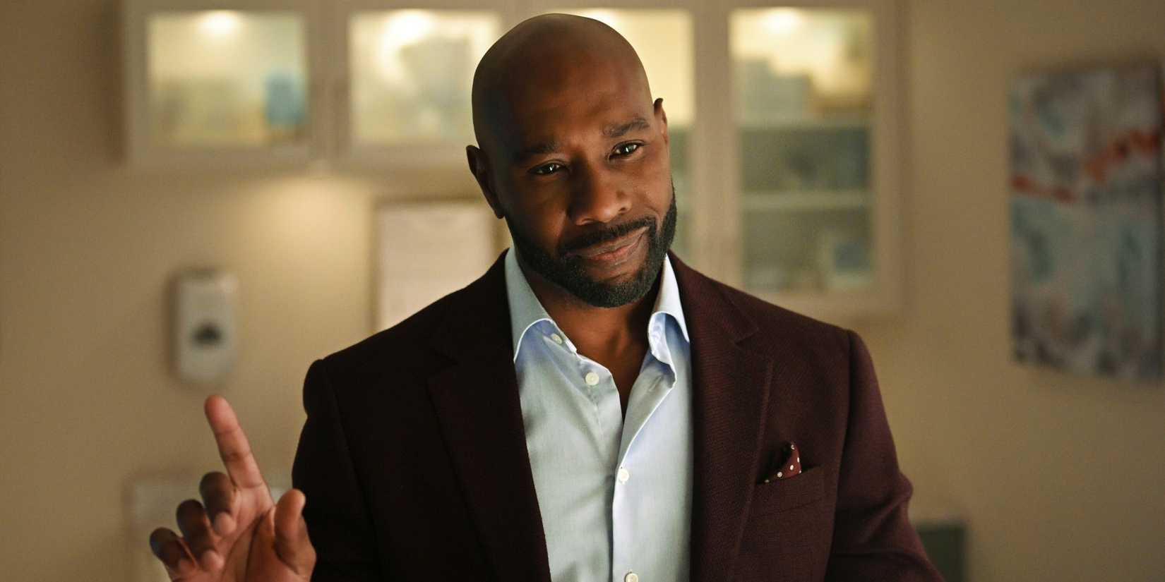 Morris Chestnut como Dr. Watson em Watson