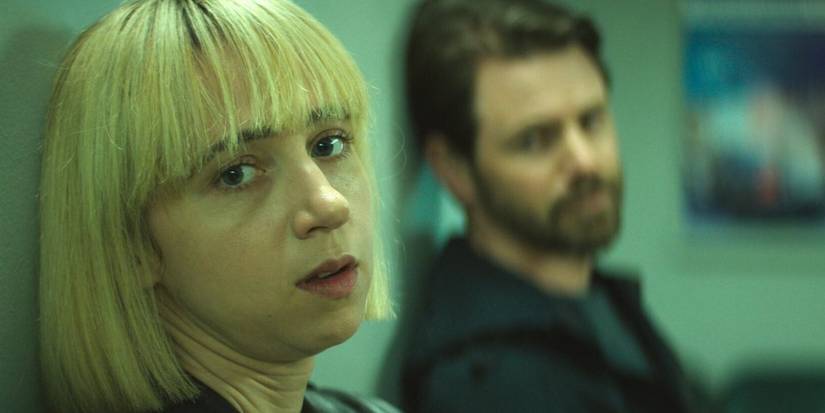 Zoe Kazan como Pia em Clickbait