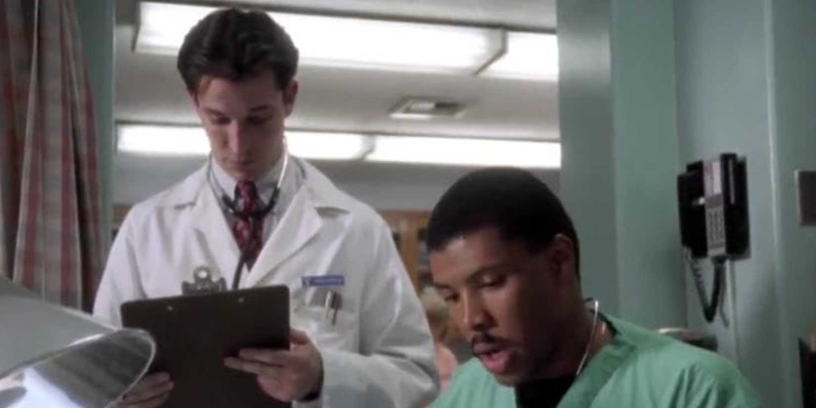 Carter (Noah Wyle) e Benson (Eriq La Salle) em ER