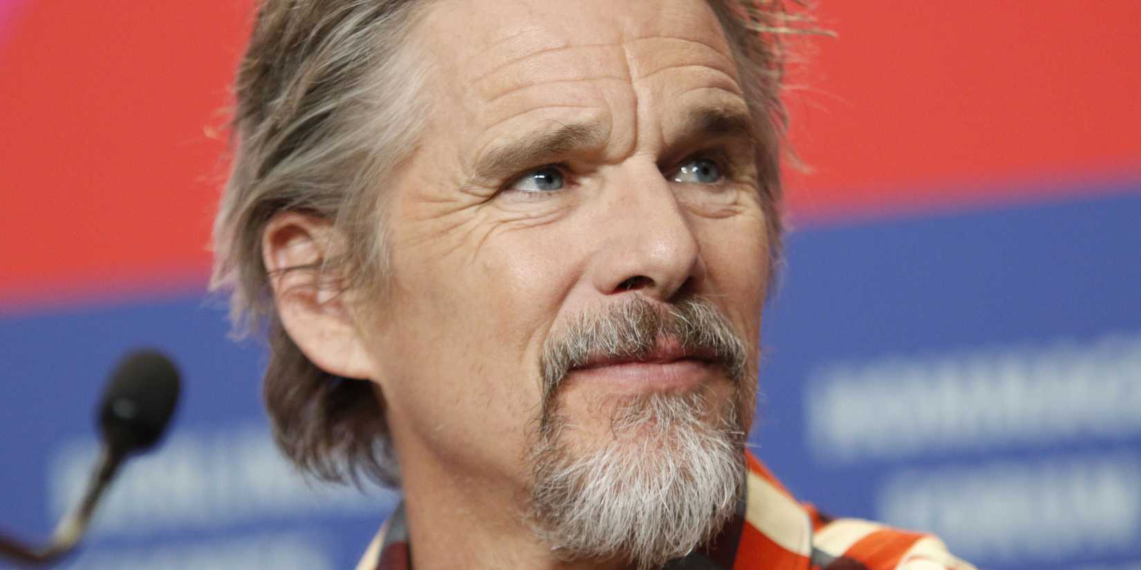 Ethan Hawke em evento de divulgação do filme Blue Moon