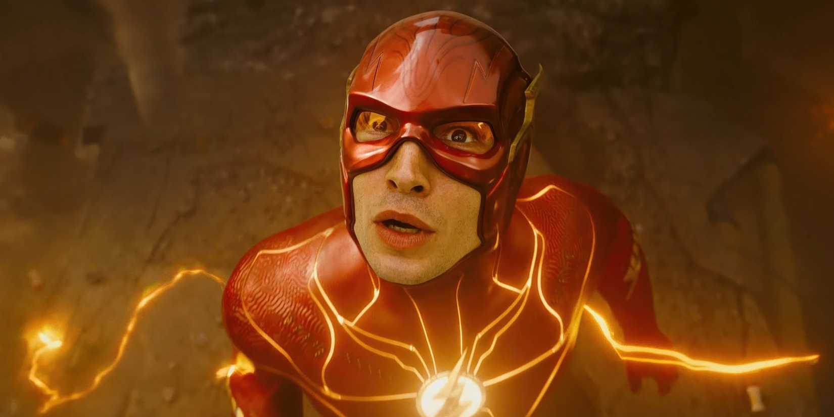 Ezra Miller como Barry Allen em The Flash