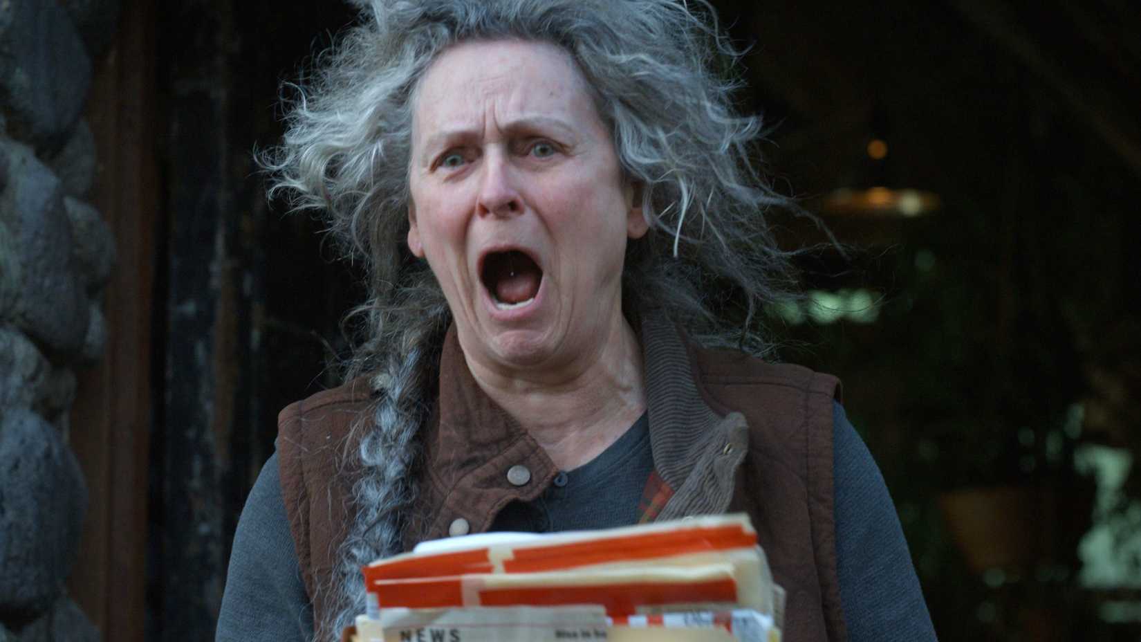 Gabrielle Rose gritando em Pânico Bloodlines