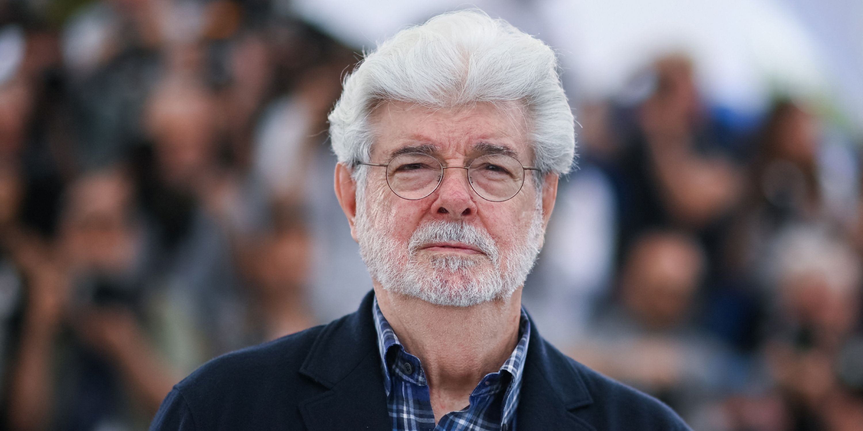 Umrl legendarni oblikovalec filmskih plakatov Drew Struzan pri 78 letih