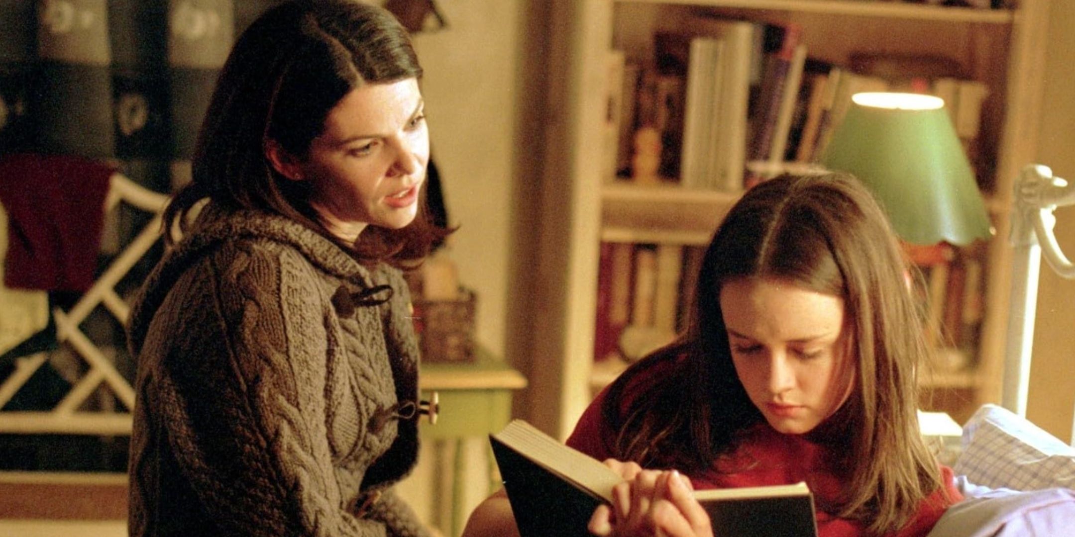 Rory e Lorelai em um momento típico no piloto de Gilmore Girls