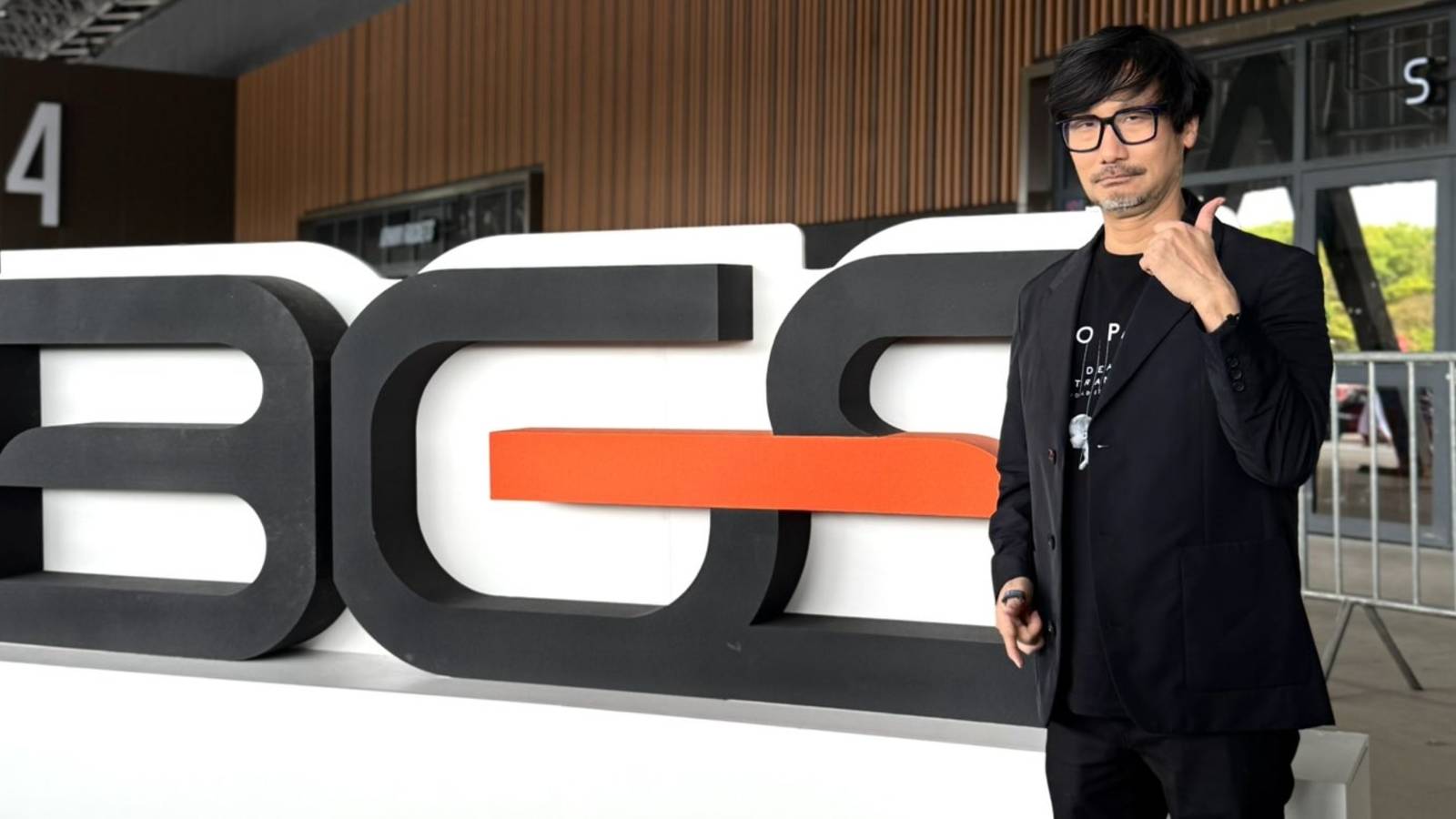 Hideo Kojima na BGS 2025, em um painel sobre Death Stranding 2.