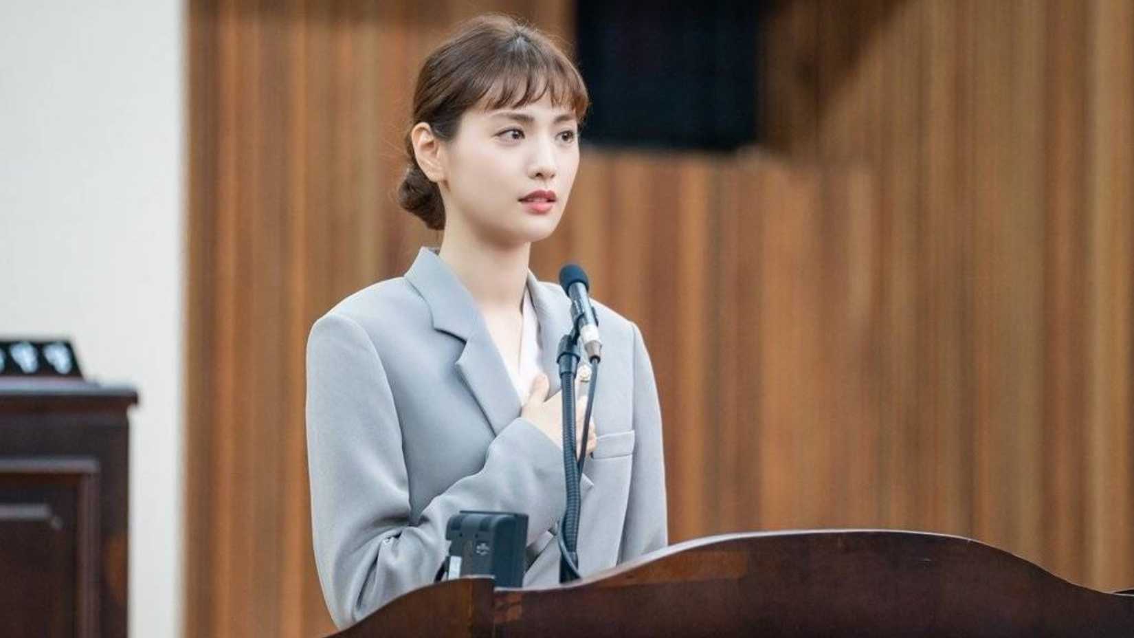 Nana como Koo Se-ra em Into the Ring/Memorials.