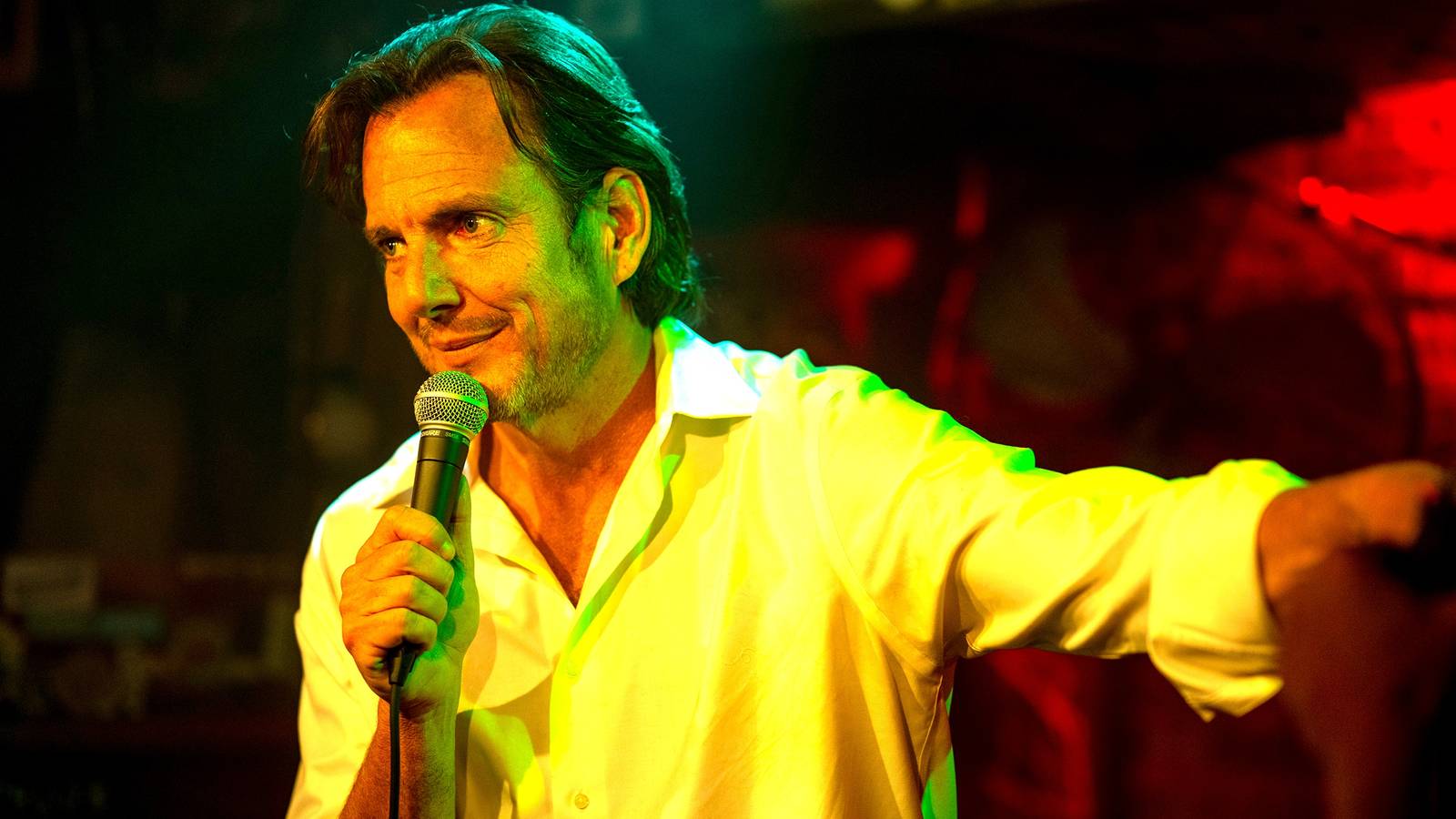 Bradley Cooper’s Honest Relationship Dramedy Is A Perfect Blend Of Humor & Heart Bradley Cooper’s Honest Relationship Dramedy Is A Perfect Blend Of Humor & Heart