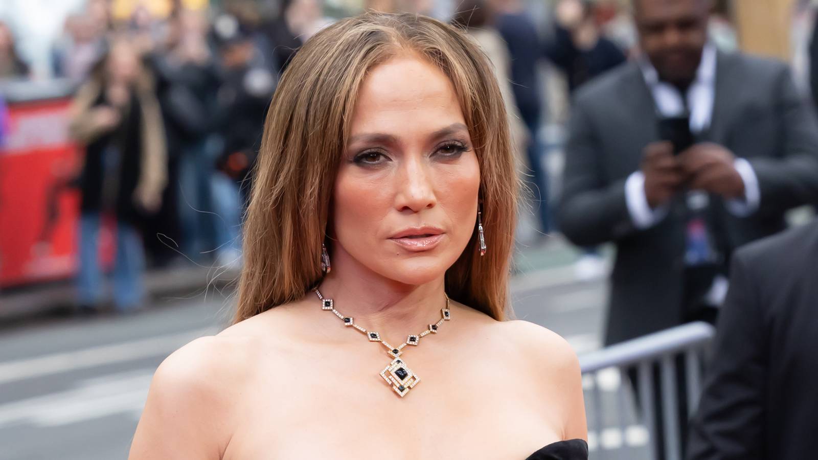 Jennifer Lopez Regrets Turning Down Oscar-Nominated Role in Unfaithful