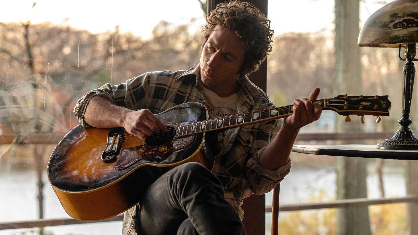 jeremy allen white as bruce springsteen in deliver me from nowhere