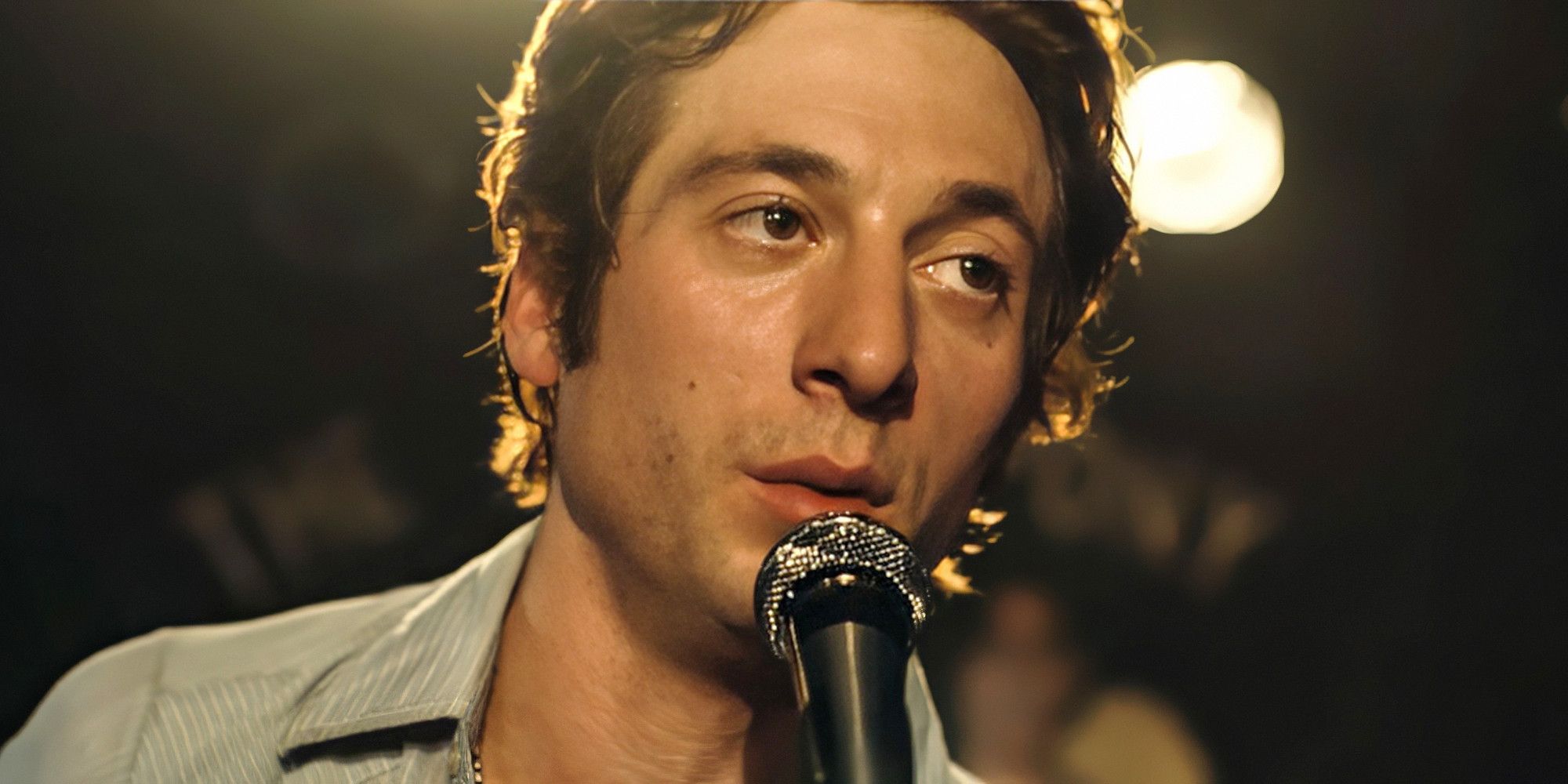 Jeremy Allen White como Bruce Springsteen em Deliver Me From Nowhere