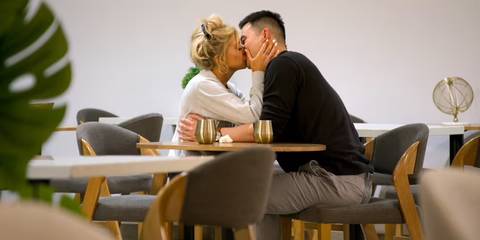 Love Is Blind Summary, Trailer, Season List, Cast, Where to Watch and More