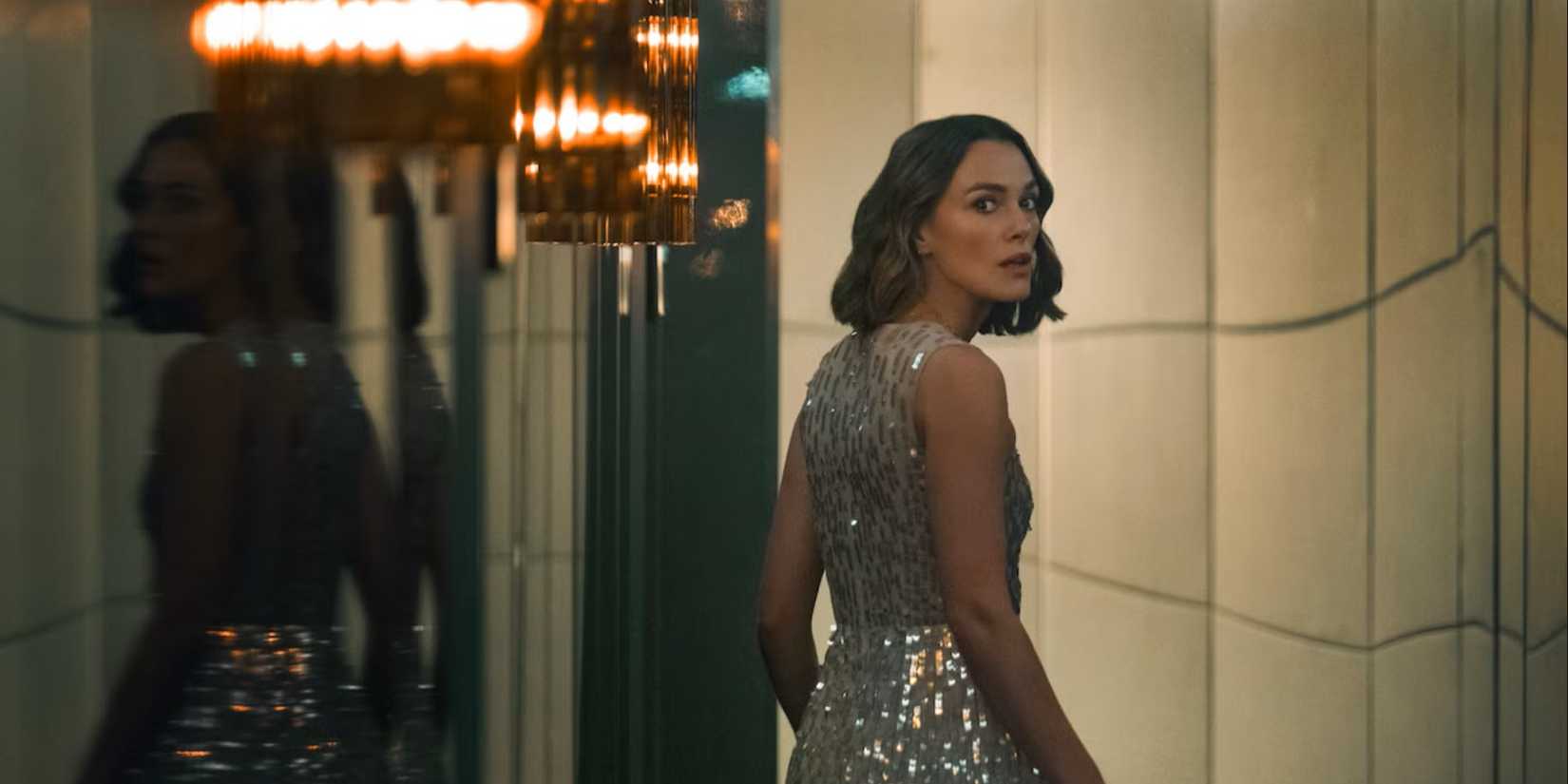 Keira Knightley looking back in The Woman in Cabin 10