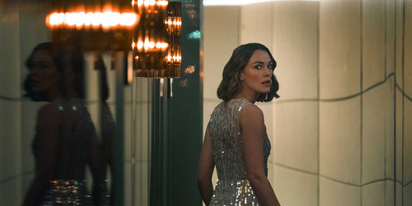 Kiera Knightley's Lo looks worried in The Woman in Cabin 10