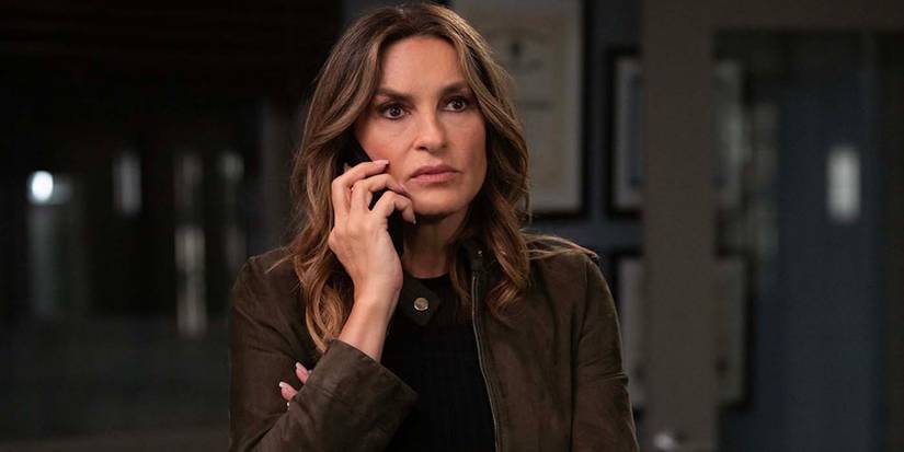 Olivia Benson looking concerned on the phone in Law & Order: SVU season 27 episode 2