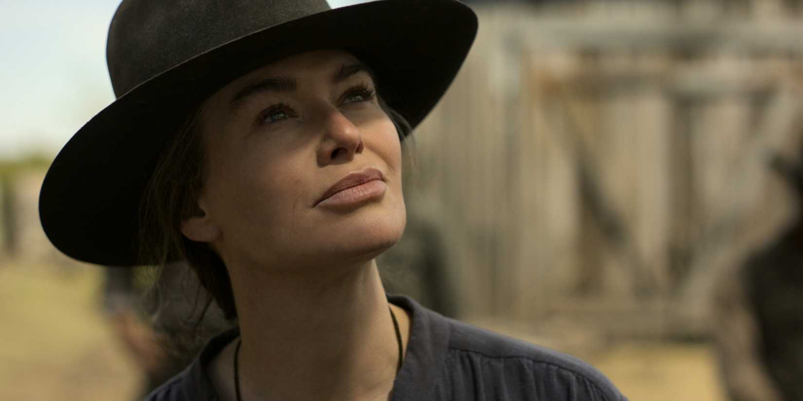 Lena Headey como Fiona Nolan em The Abandons na Netflix