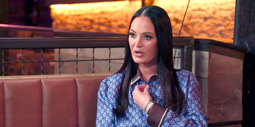 Lisa Barlow pointing to herself during an argument on RHOSLC