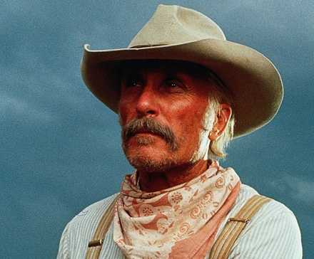 16 Years Ago Today, Timothy Olyphant's Justified Rewrote The Rules Of Westerns 1 Robert Duvall as Augustus Gus McCrae in Lonesome Dove