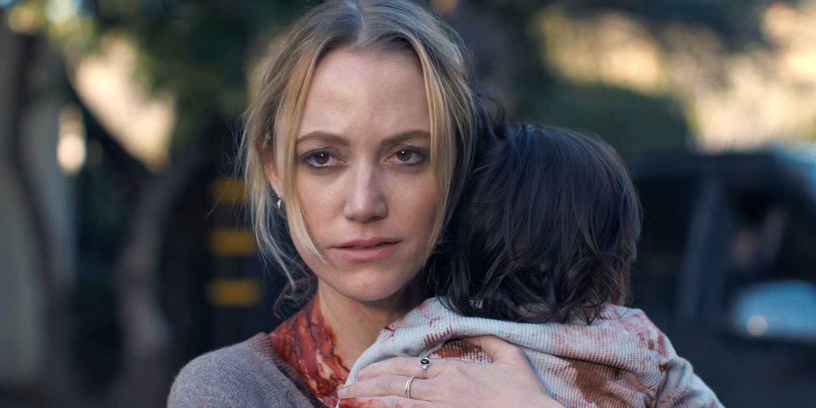 Maika Monroe em A mão que balança o berço