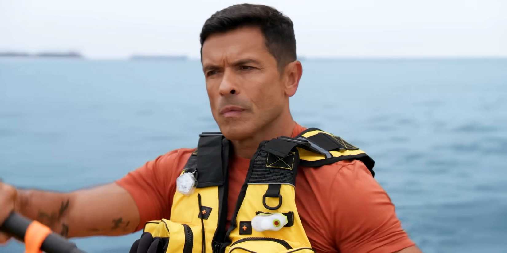 Mark Consuelos in 9-1-1 season 9, episode 1