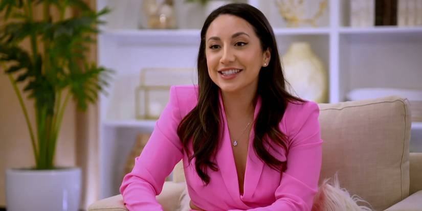 Married At First Sight season 19's Jayln wearing a pink power suit.