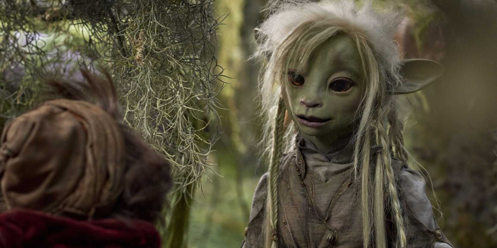 Midshot of Deet in The Dark Crystal Age of Resistance