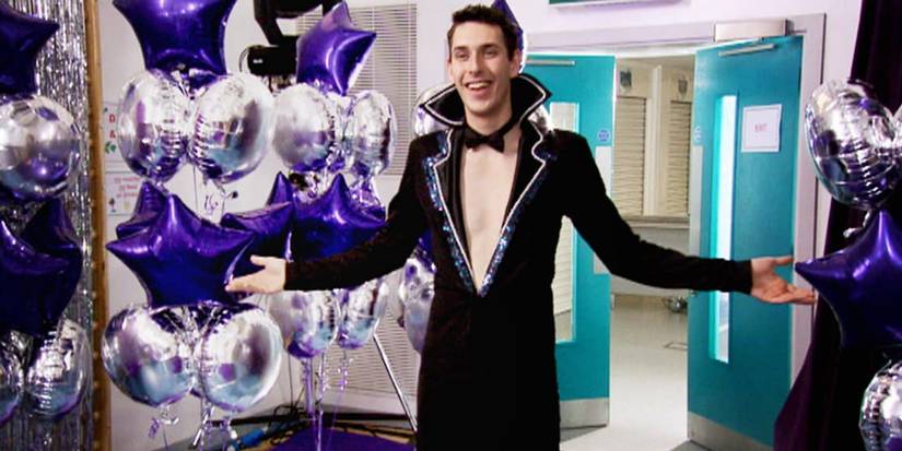 Neil de smoking em The Inbetweeners.