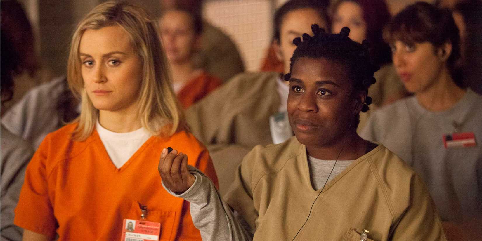 Piper (Taylor Schilling) e Suzanne (Uzo Aduba) em Orange Is The New Black