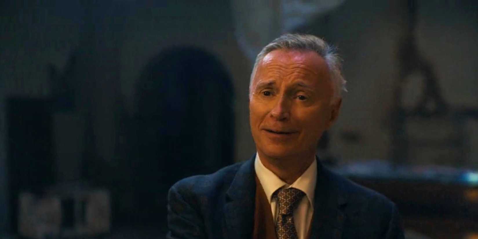 Sherlock Holmes interpretado por Robert Carlyle em Watson