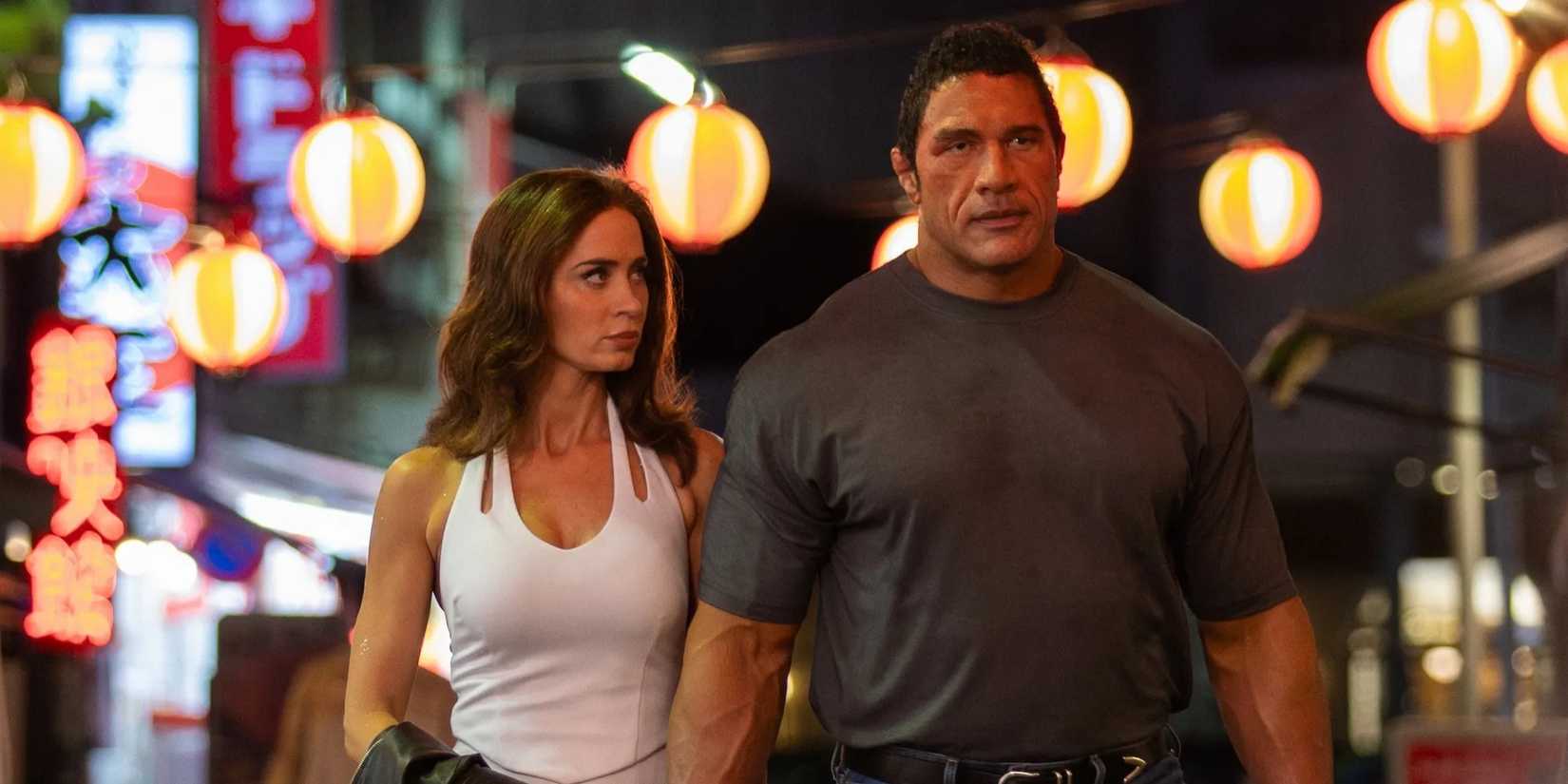 Emily Blunt and Dwayne Johnson as Dawn Staples and Mark Kerr in The Smashing Machine 