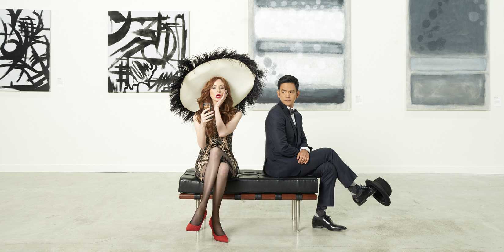 Karen Gillan e John Cho em Selfie