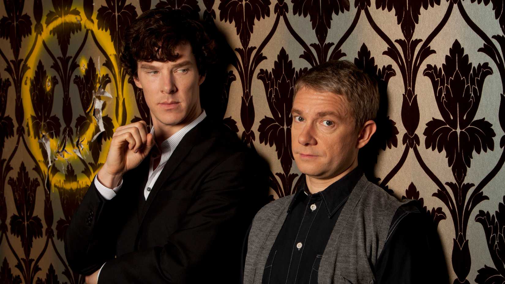 How The Detective Series Revolutionized Fandom Culture 1 Sherlock looking at Watson at Baker Street in BBC's Sherlock