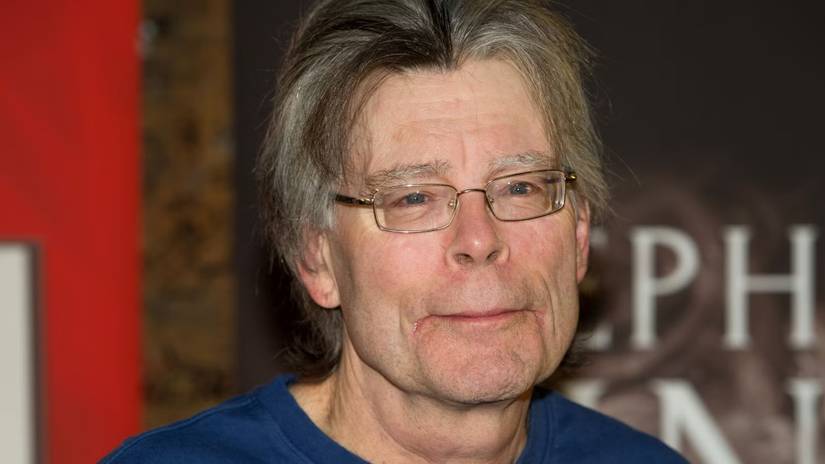 stephen king at a book signing