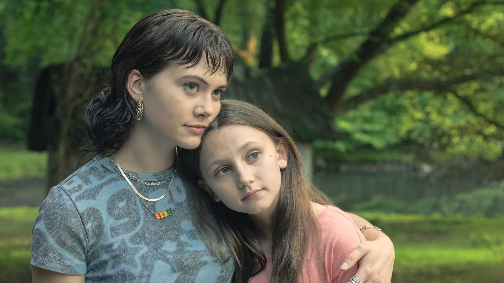 Emilia Jones and Kennedy Moyer in Task season 1, episode 7