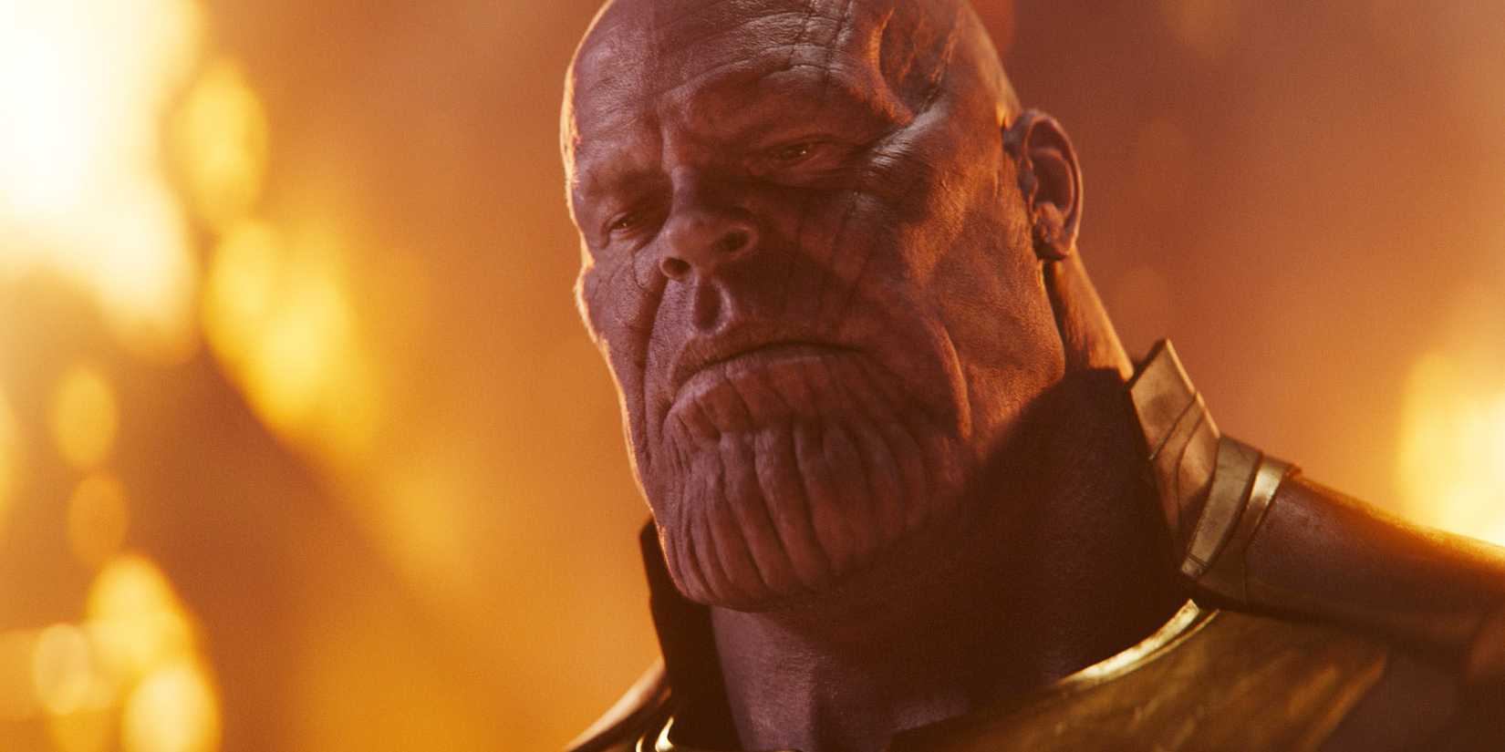 Thanos contemplativo em Vingadores: Guerra Infinita.