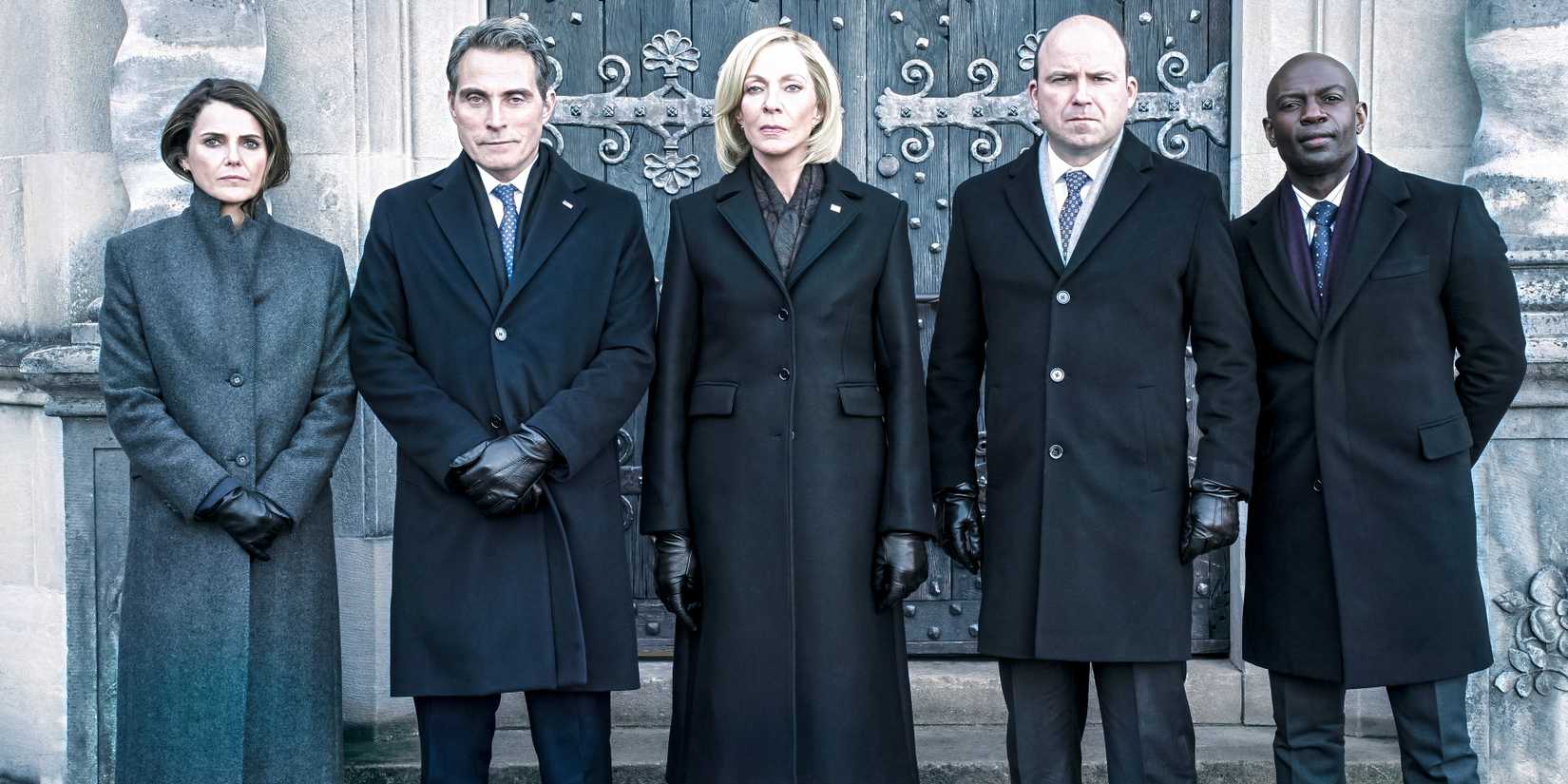 The Diplomat's main characters standing together in season 3