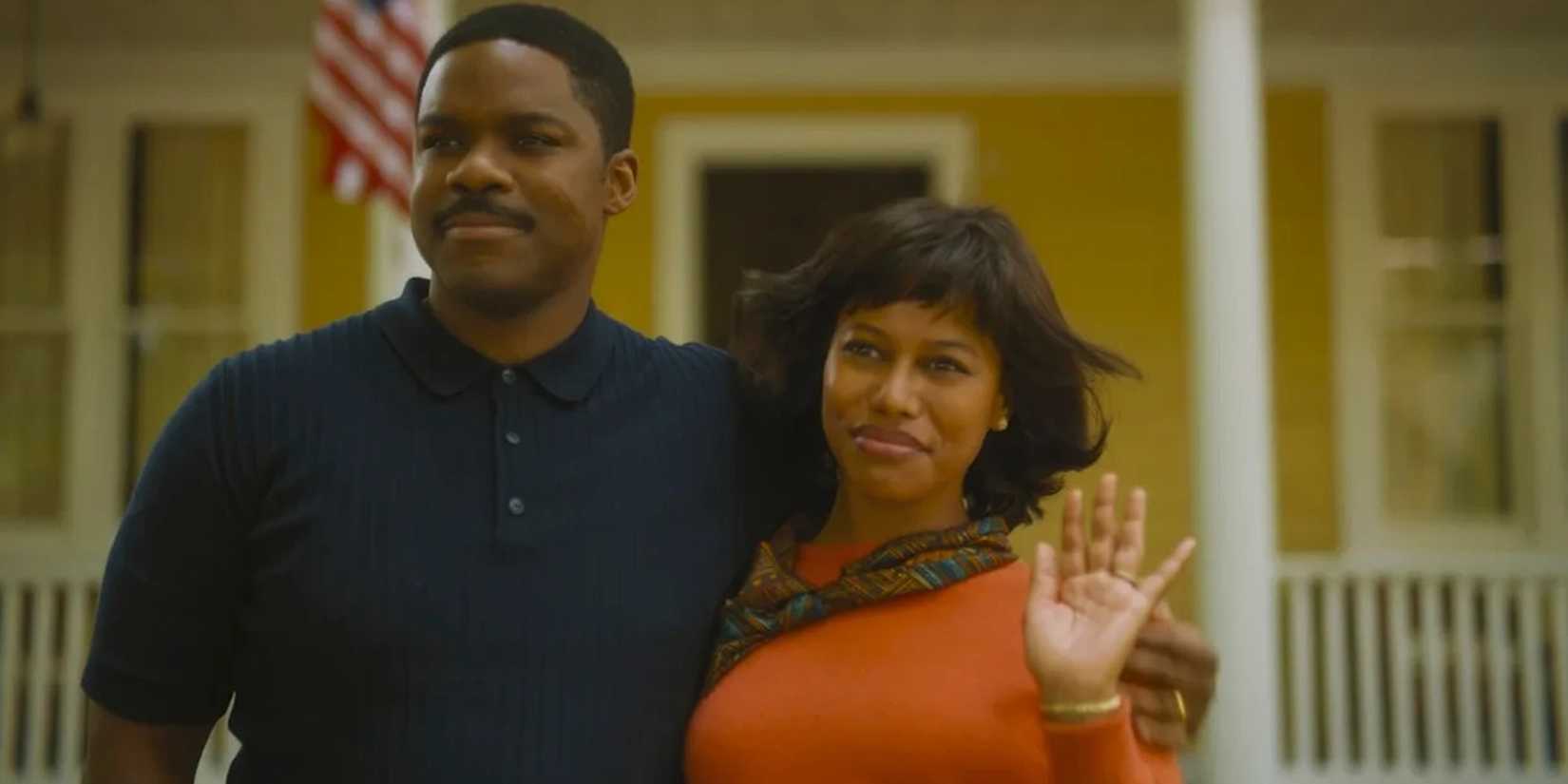 the hanlons outside their house in it welcome to derry