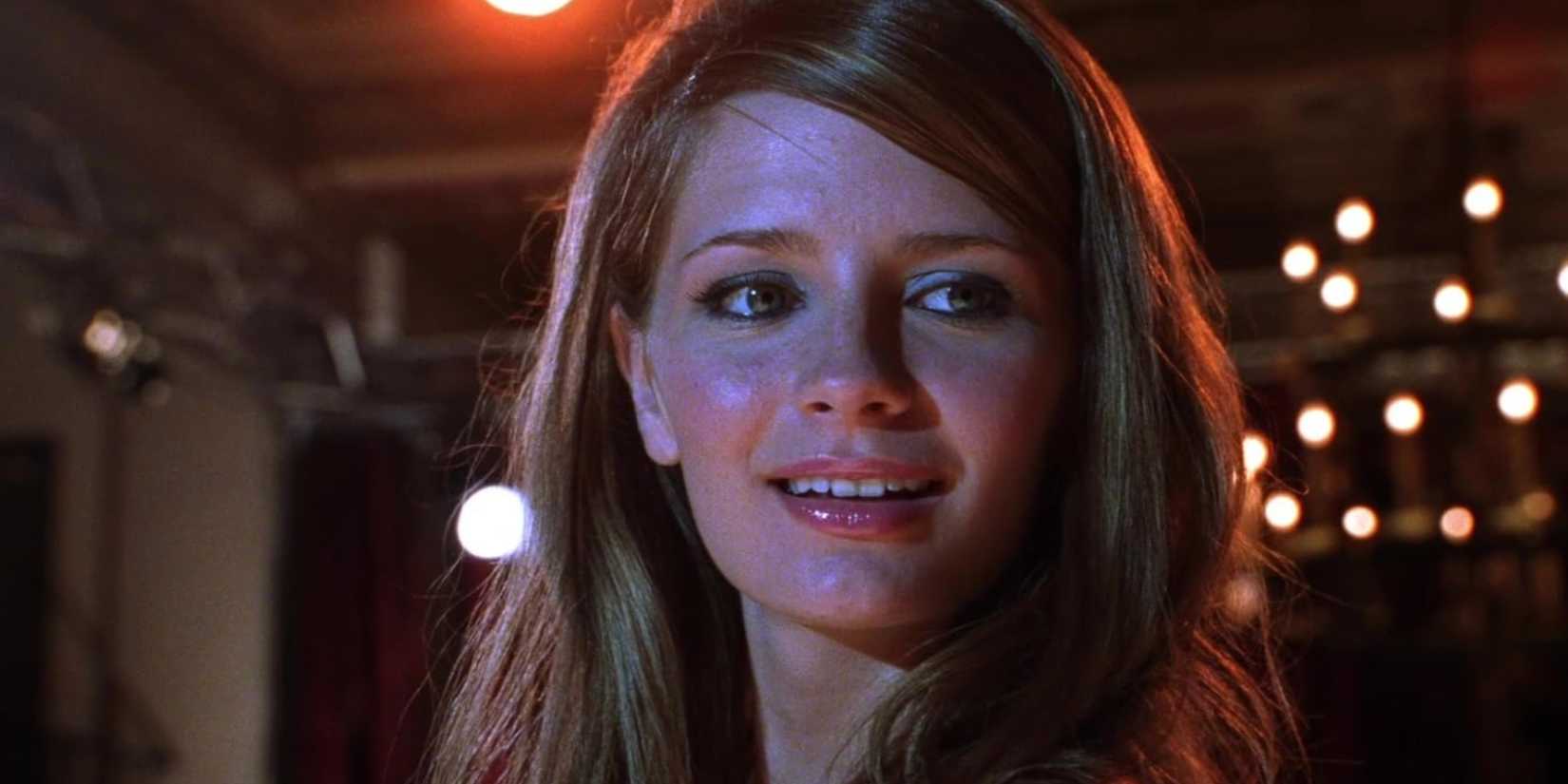Marissa Cooper (Mischa Barton) no episódio piloto de The O.C.