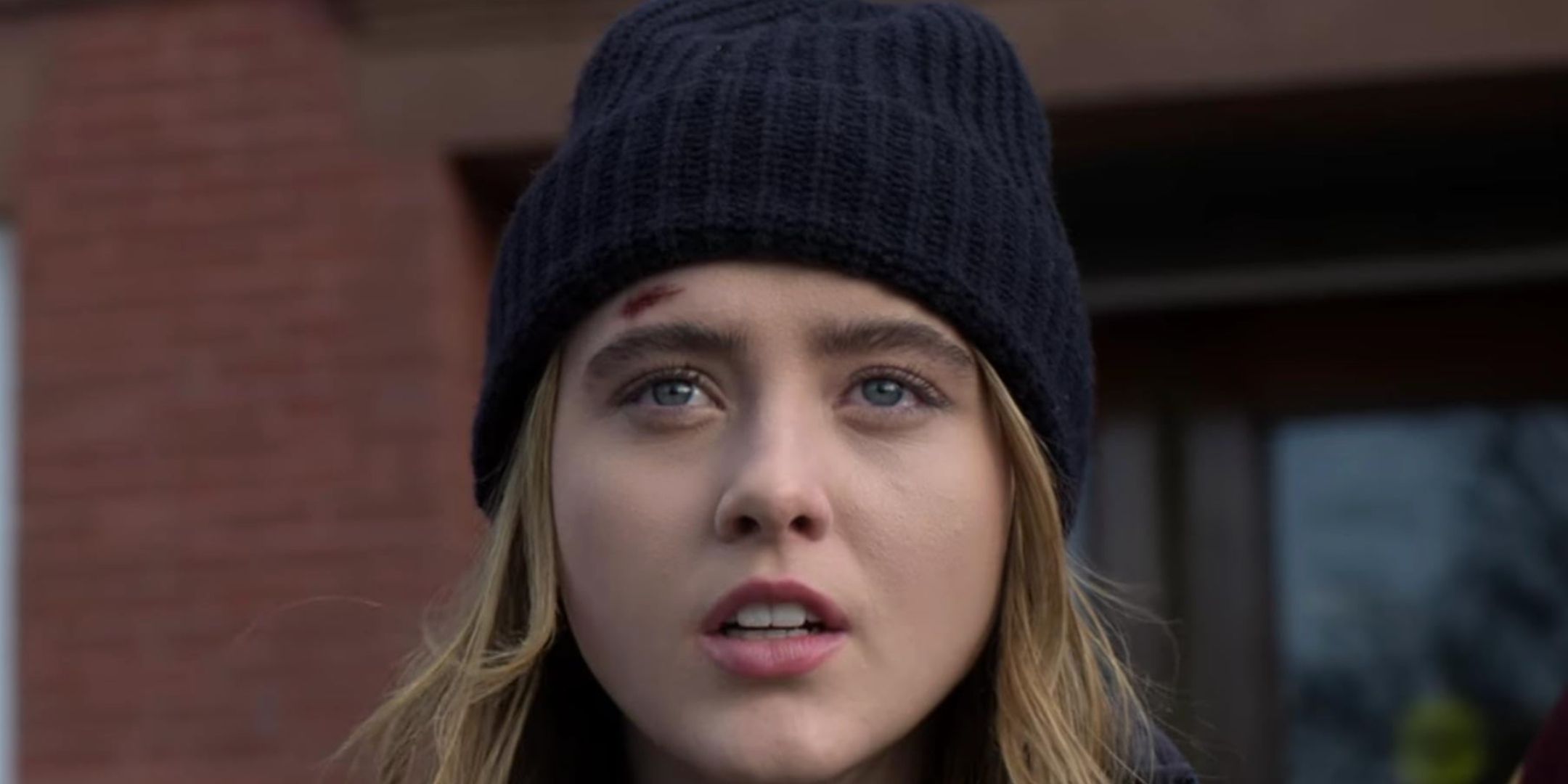 Kathryn Newton como Allie Pressman em The Society