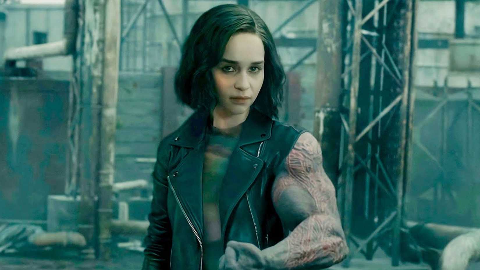 O Super Skrull Giah se transforma para clonar o braço de Drax no final de Invasão Secreta