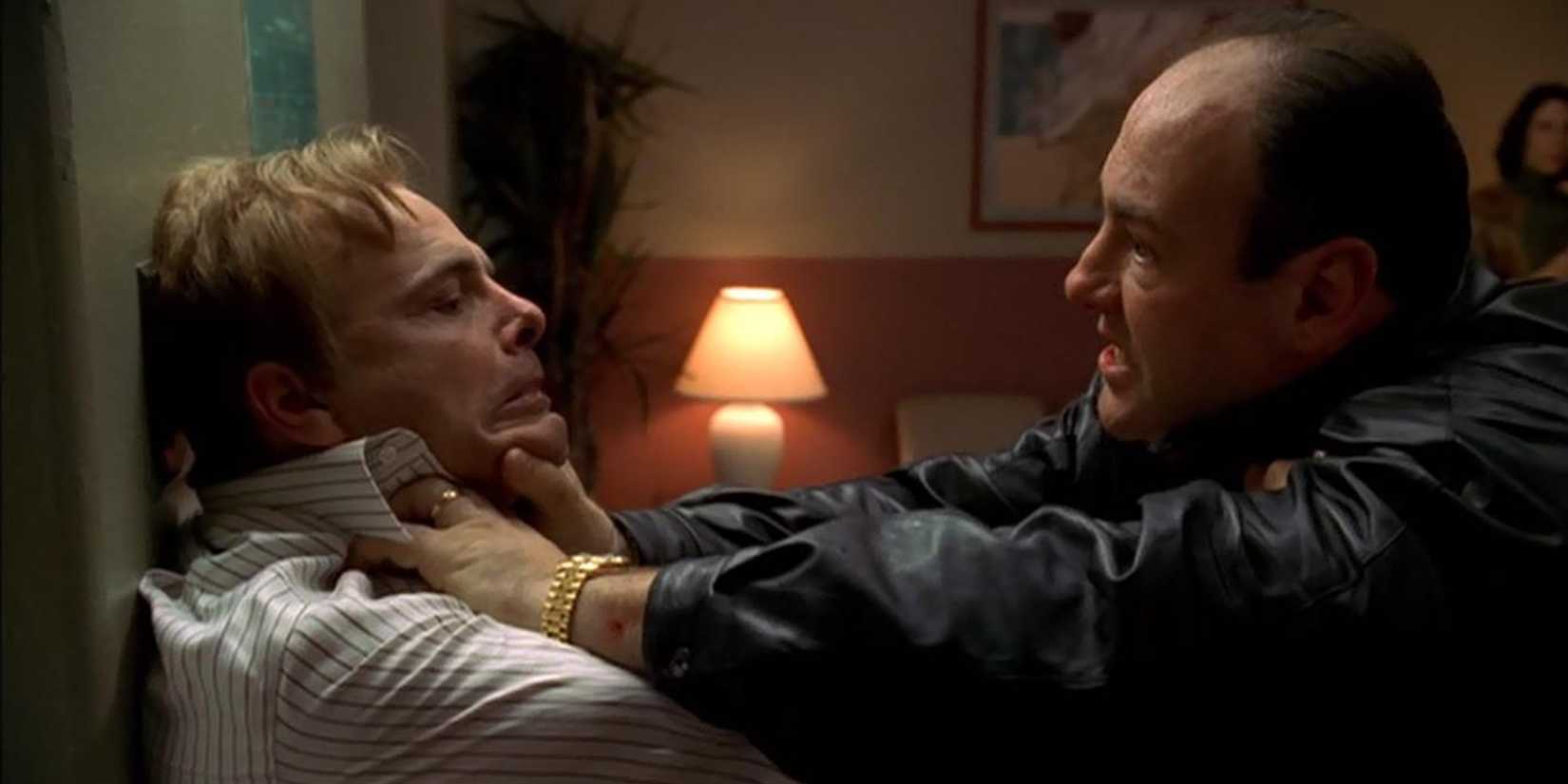 Cena de The Sopranos onde Tony agarra Ralph.